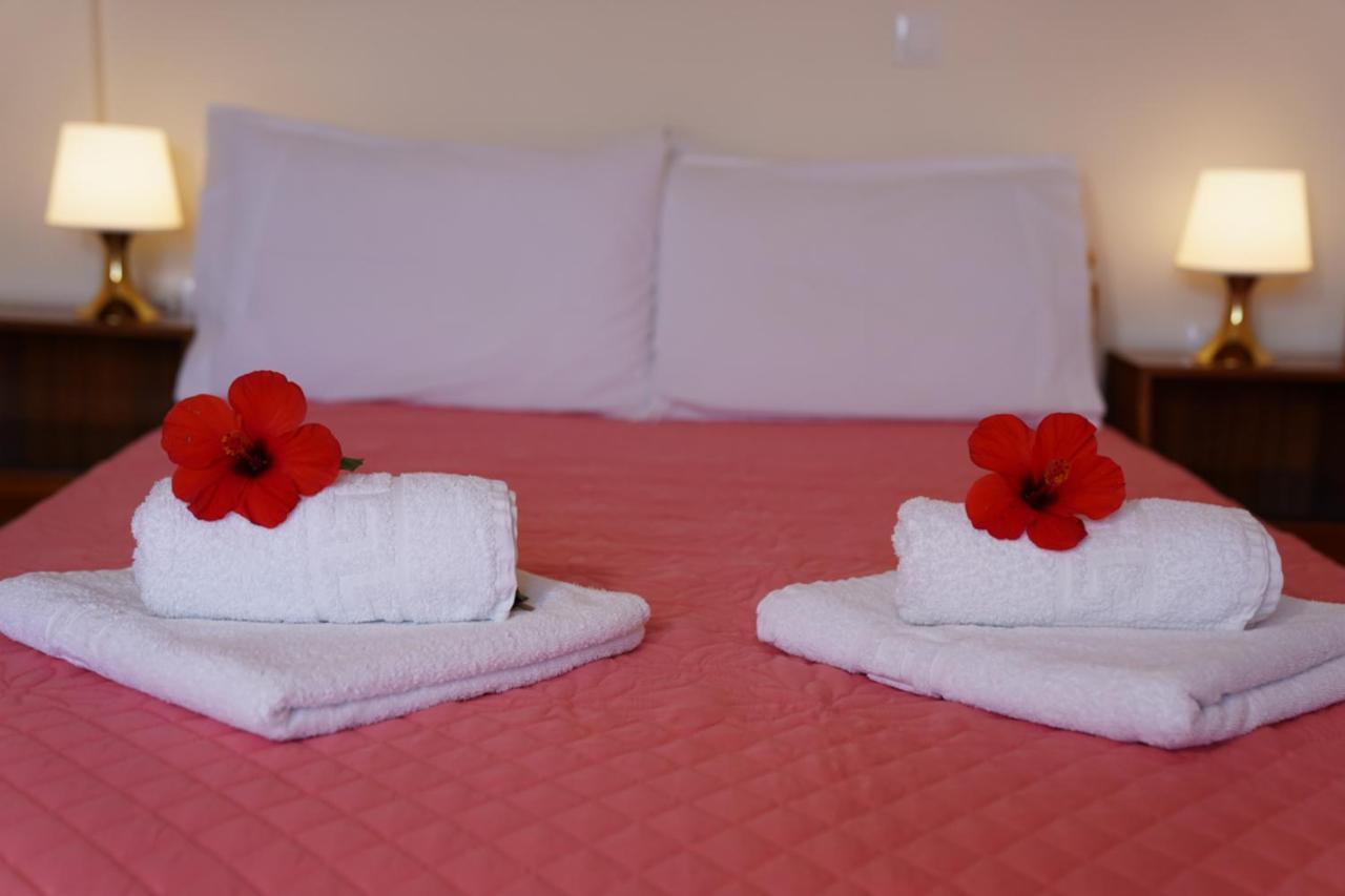 Akrogiali Beach Rooms Amarynthos Exterior photo